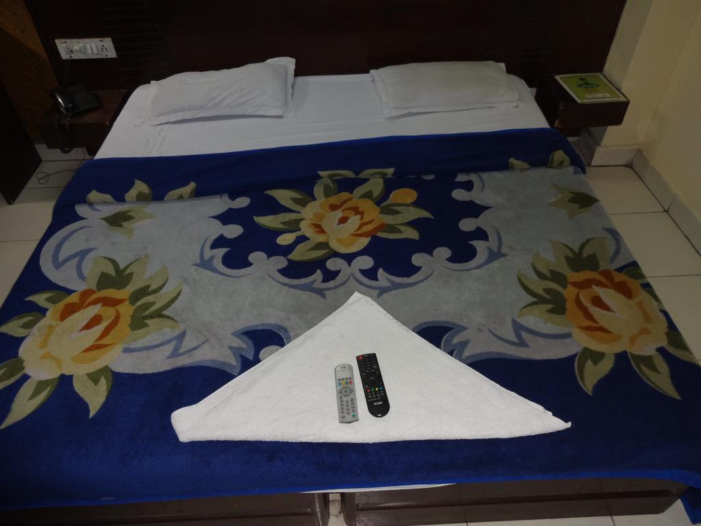 Hotel Elegant International Nueva Delhi Exterior foto
